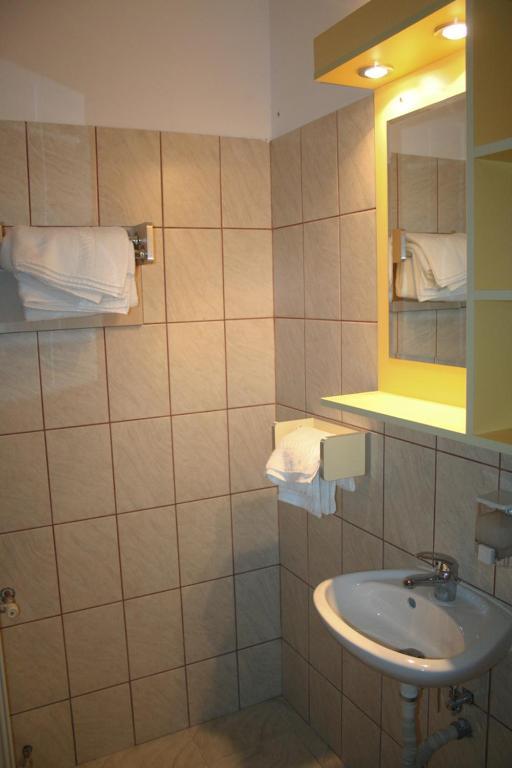 Pension Varadia Oradea Chambre photo